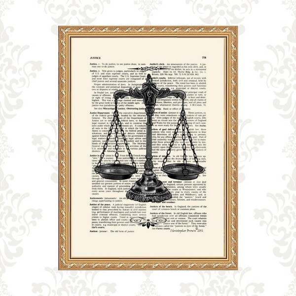 Quadro Moldura Dourada Balança Da Justiça 45x34cm Acabamento: