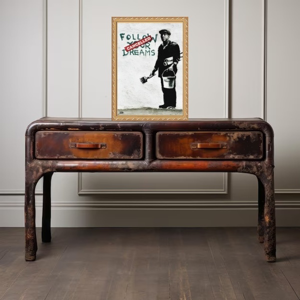 Quadro Moldura Dourada Bansky 33x24cm Acabamento:com Vidro