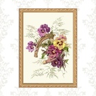 Quadro Moldura Dourada Ferradura Flores 33x24cm Acabamento:co