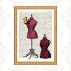 Quadro Moldura Dourada Manequins De Costura 45x34cm Acabament