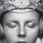 Quadro Mulher Artística Preto com Vidro 120x120cm Arte Própria