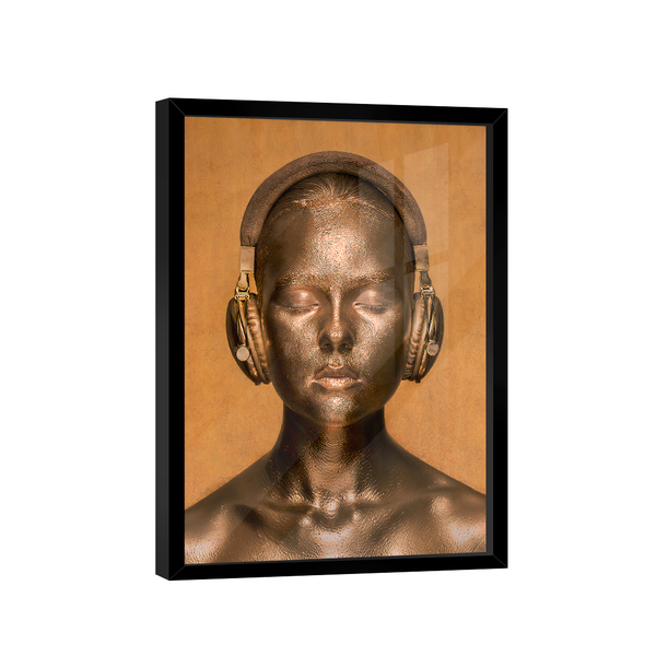 Quadro Mulher Dourada De Fone -- Br Artes