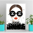 Quadro Mulher Fashion Óculos De Marca 24x18cm - Com Vidro Mol