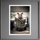 Quadro Porco No Banheiro Lendo Jornal 24x18cm Moldura:madeira