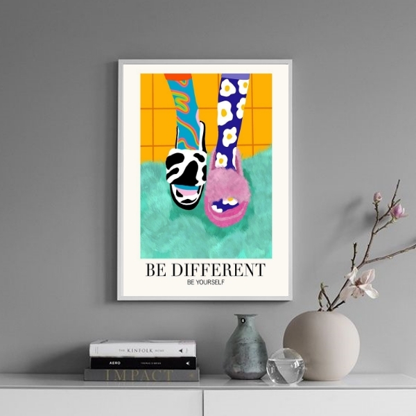 Quadro Poster Be Diferent - Be Yourself 24x18cm - Com Vidro M