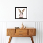 Quadro Quadrado Coelho Chiclete - 33x33cm Moldura Preta