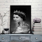 Quadro Rainha Elizabeth Tatuada 33x24cm - Com Vidro Moldura:m