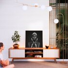 Quadro Tela Decorativa Com Moldura Mulher Joias - 70x70cm Car