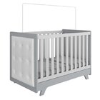 Quarto De Bebê Com Guarda Roupa E Berço Com Capitonê Retrô Jo