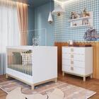Quarto De Bebê Eleva Com Berço, Cômoda E Prateleiras 80 Cm -