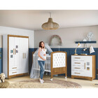 Quarto De Bebê Fly Courino E Branco Com Ypê Com Berço Mini Ca