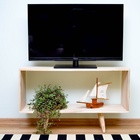 Rack Para Tv Em Madeira De Pinus Com Pés Torneados