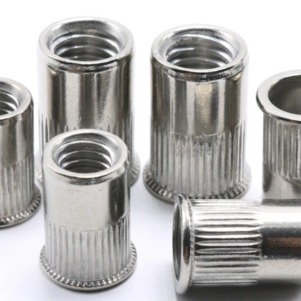 Rebite C/ Rosca M8 Aba Fina Embalagem Com 500 Pç Vendfix