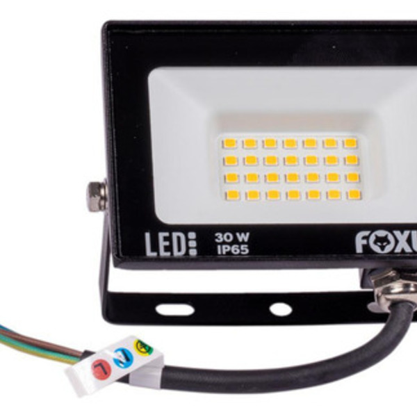 Refletor Led Foxlux 30w 3000k Bivolt Preto