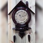 Relógio Decorativo De Parede Casinha Com Pendulo