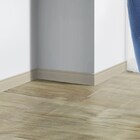 Rodapé de poliestireno EspaçoFloor frisado creme 10cm x 15mm