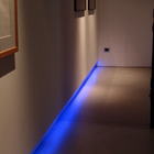 Rodapé Invertido Parede Flutuante Em Alumínio Com Local Para