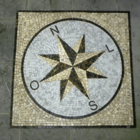 Rosa Dos Ventos Em Mosaico Com Letras Miolo Orientável - 80cm