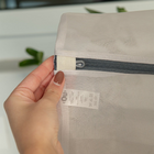 Saco Protetor para Lavar Roupa G de Tecido Bege OU