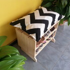 Sapateira Madeira Puff Chevron Preto E Branco