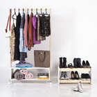 Sapateira Pinus E Branco E Arara De Roupas Rodas E Regulagem