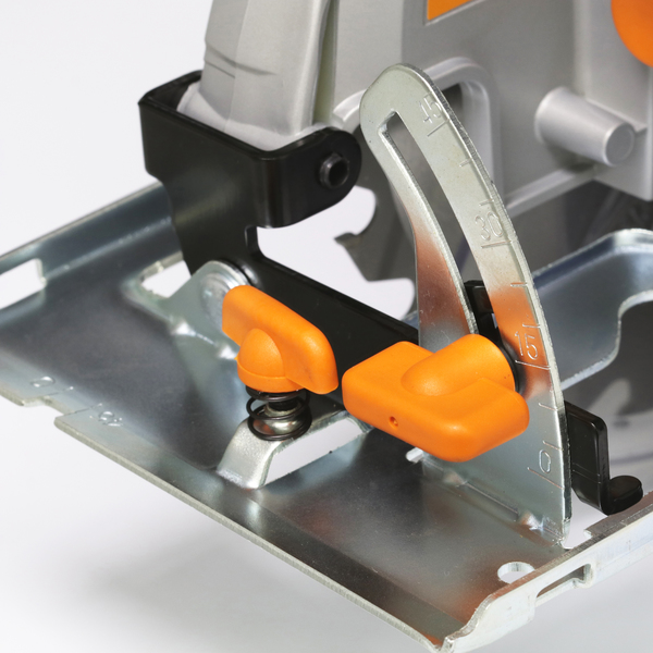 Serra Circular 7.1/2" 1300W NC1300CS 220V Dexter | Leroy Merlin