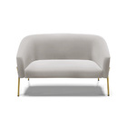 Sofá 2 Lugares Namoradeira Pé De Ferro Dourado Stella Veludo