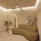 Sofá Curvo 2 Lugares Amsterdã 140cm Bouclé - Amarena Móveis -