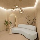 Sofá Curvo 2 Lugares Amsterdã 160cm Bouclé - Bege