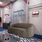 Sofá Curvo Montserrat 230cm 04 Lugares Veludo Marrom Acinzent