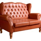 Sofá Imperador Namoradeira Chesterfield Retrô Colonial Carame