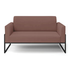 Sofá Namoradeira Base Industrial Alta Preto Marisa Veludo Rosê