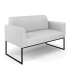 Sofá Namoradeira Base Industrial Preto Marisa Linho Cinza A05