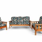 Sofá Nathalia 3 Lugares C/ Almofadas - 100% Madeira Maciça Mo