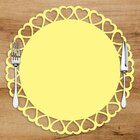 Sousplat Em Mdf Com Borda De Coração Amarelo 35x35cm