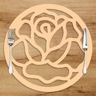 Sousplat Em Mdf Flor Vazada Cor Pêssego 35x35cm