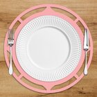 Sousplat Em Mdf Rosa Borda Vazada Detalhada 35x35cm