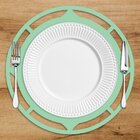 Sousplat Em Mdf Verde Borda Vazada Detalhada 35x35cm