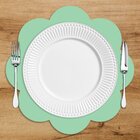 Sousplat Em Mdf Verde Com Formato De Flor 35x35cm