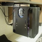 Suporte Gabinete Atx Gamer Suspenso Embaixo Mesa Tipo Gaveta