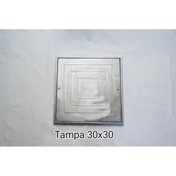 Tampa 30x30cm em aluminio