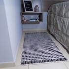 Tapete Beira De Cama Cru E Preto 0.60x1.00 Bolinha
