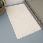 Tapete de Banheiro Antiderrapante de Microfibra com Relevo Retangular Bege 50x80cm Curvas Oikos