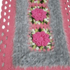 Tapete De Crochê Rosa E Cinza Artesanal