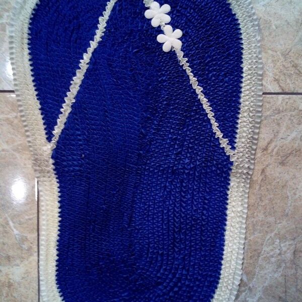 Tapete Formato Chinelo  Azul C/ Palha