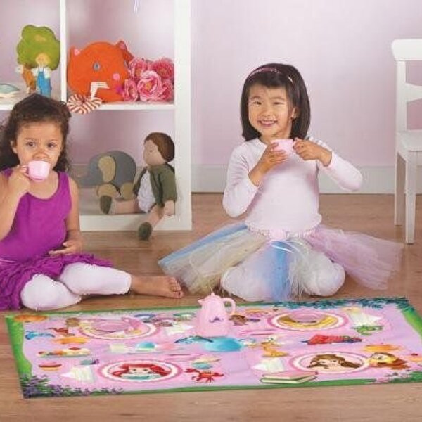 Tapete Infantil Disney 0,66x1,00 Chá das Princesas c/ Brinque