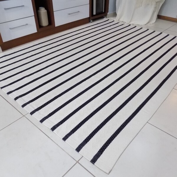 Tapete Para Sala Cru E Preto Listrado 1.50x2.00