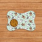 Tapete Pet Ossinho Verde Bulldog Francês Sentado