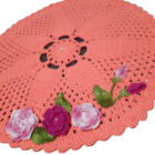 Tapete Vermelho Com Flor De Crochê Artesanal