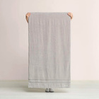 Toalha de Banho Karsten Plaza Cinza Mineral 100% Algodão 76x140cm